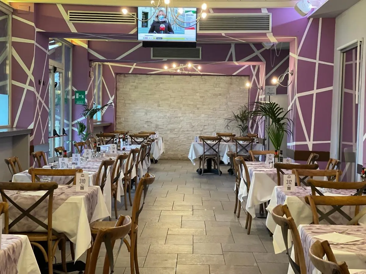 Hotel Cascina Marisa أوبرا 3*,  إيطاليا