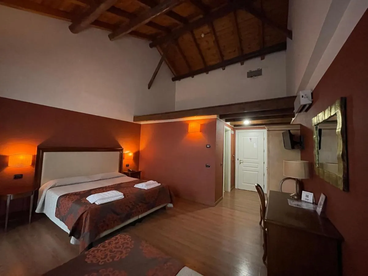 ***  Hotel Cascina Marisa أوبرا إيطاليا