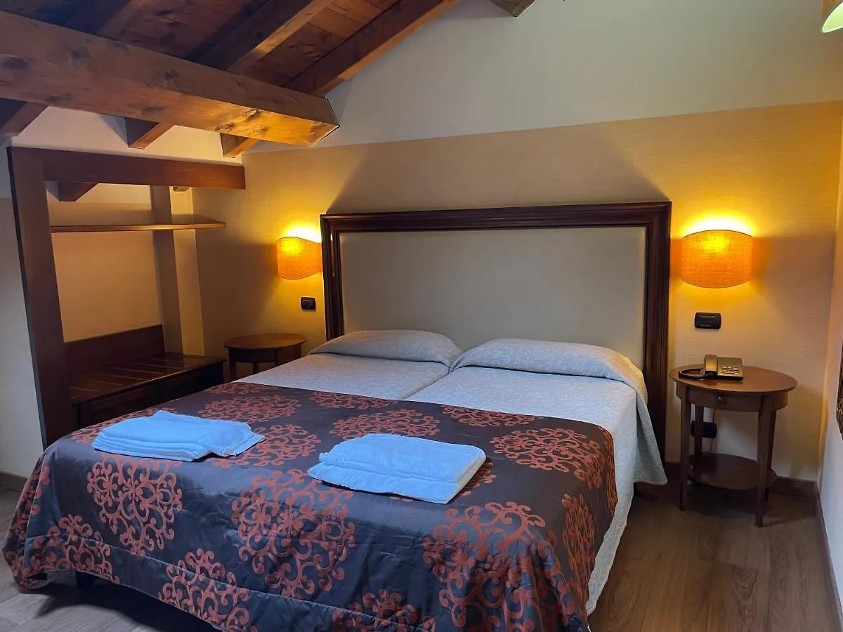 Hotel Cascina Marisa أوبرا