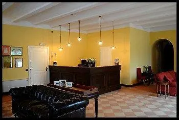 Hotel Cascina Marisa أوبرا