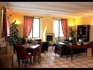 Hotel Cascina Marisa أوبرا