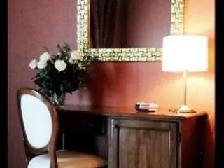 Hotel Cascina Marisa أوبرا 3*,  إيطاليا